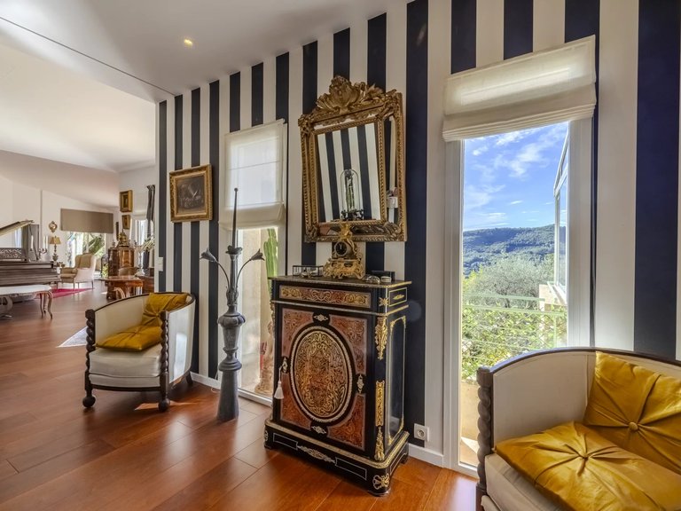 Villa for Sale in Tourrettes Sur Loup, Vence, St. Paul Area 3