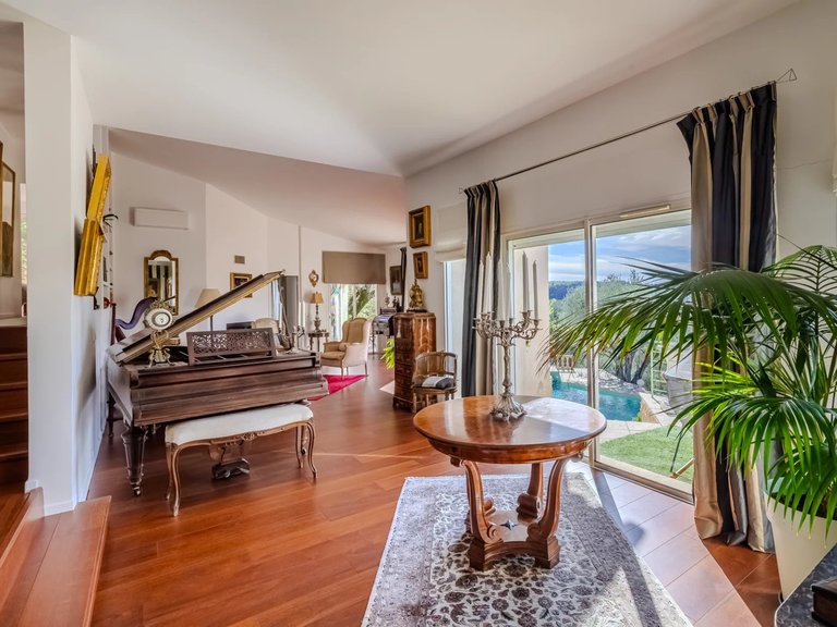 Villa for Sale in Tourrettes Sur Loup, Vence, St. Paul Area 4