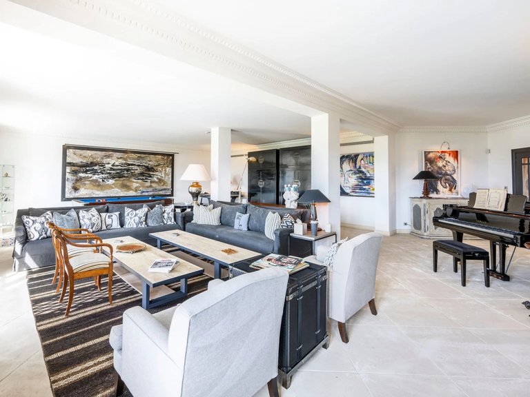 Villa for Sale in Cannes, Cannes Area 12