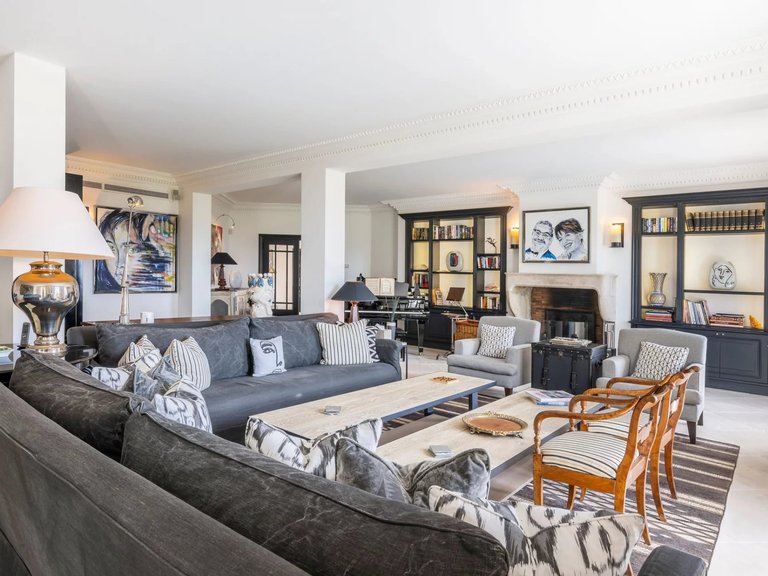 Villa for Sale in Cannes, Cannes Area 10