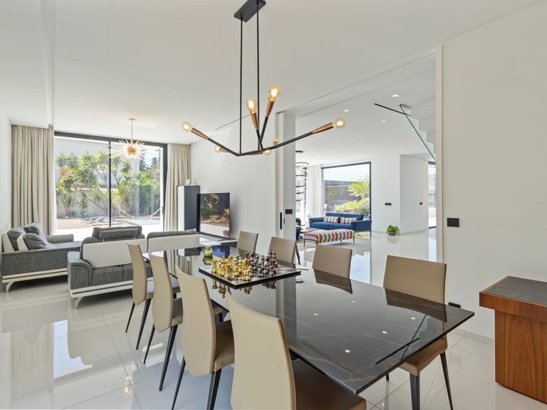 Villa for Sale in Antibes, Antibes Area 11