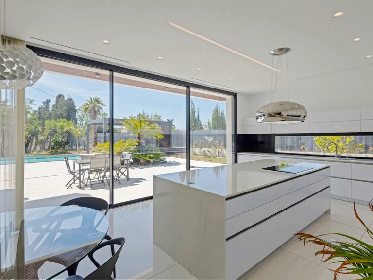 Villa for Sale in Antibes, Antibes Area 12