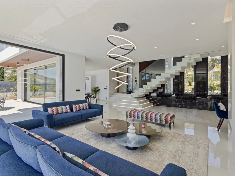 Villa for Sale in Antibes, Antibes Area 7