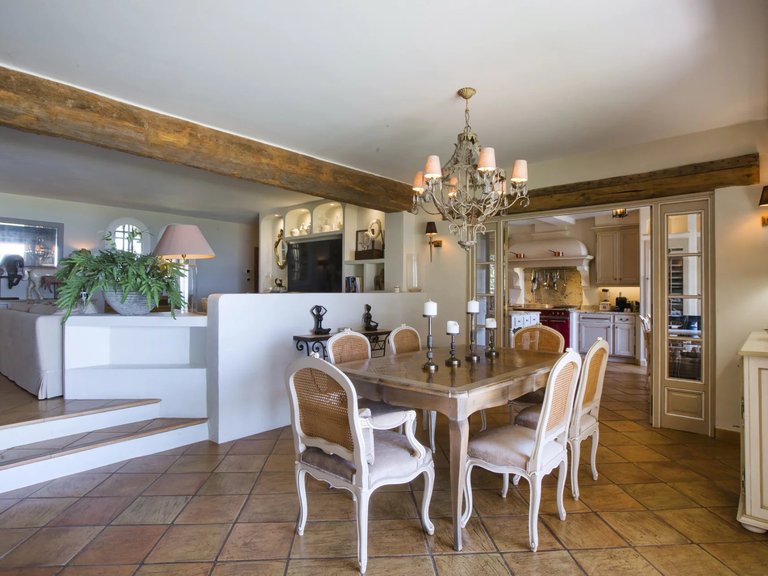 Villa for Sale in Le Cannet, Cannes Area 11