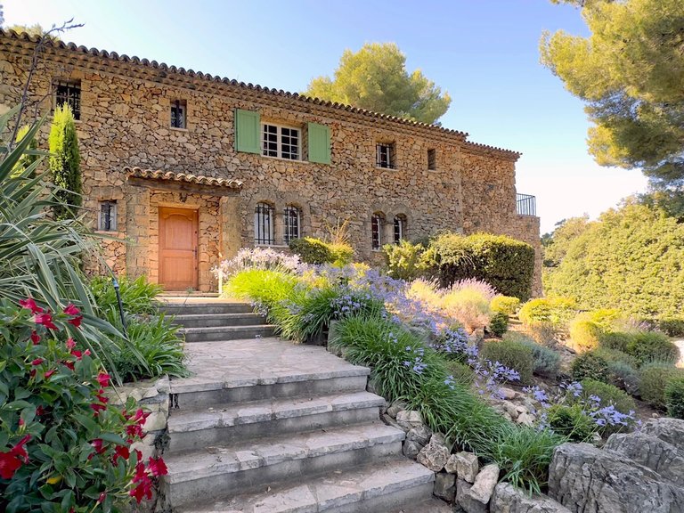 Villa for Sale in Le Cannet, Cannes Area 5