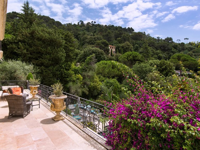 Villa for Sale in Cannes, Cannes Area 11