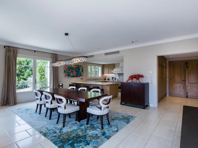 Villa for Sale in Cannes, Cannes Area 14