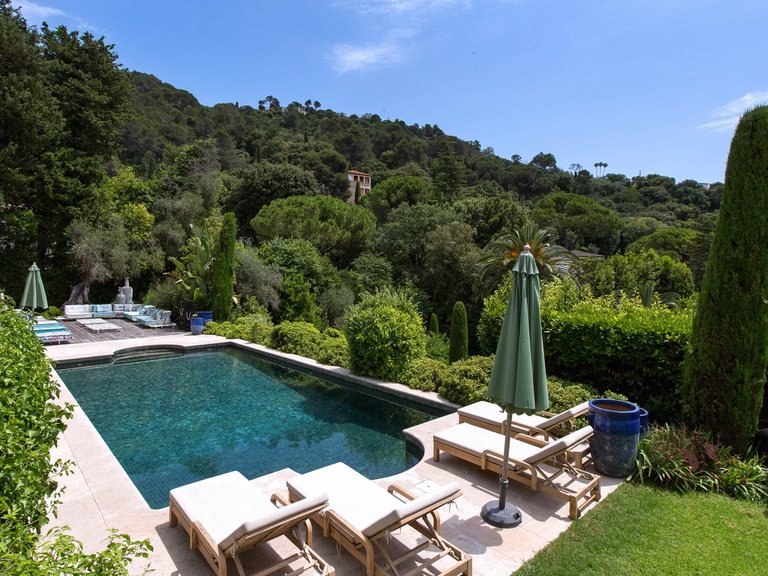 Villa for Sale in Cannes, Cannes Area 4