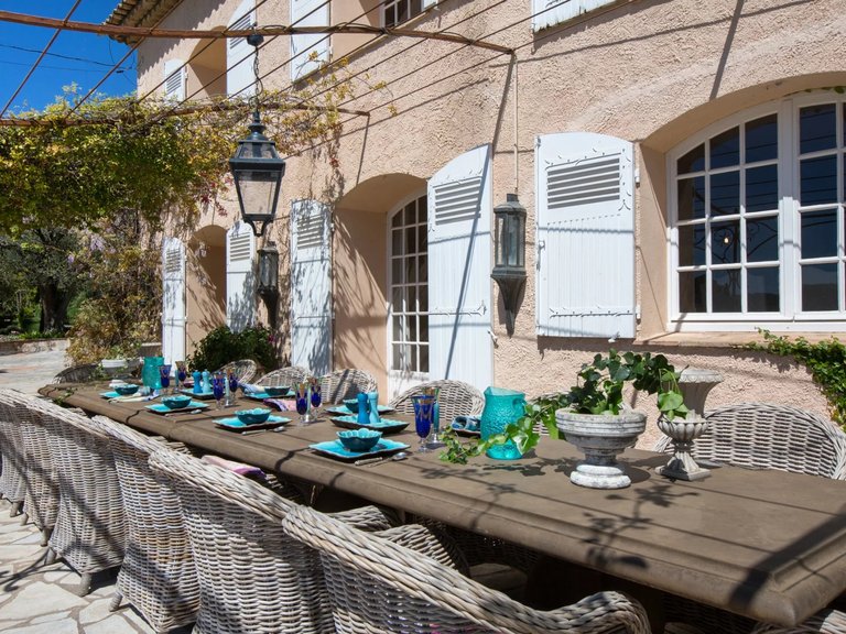Villa for Sale in Grasse, Mougins, Valbonne, Grasse Area 16