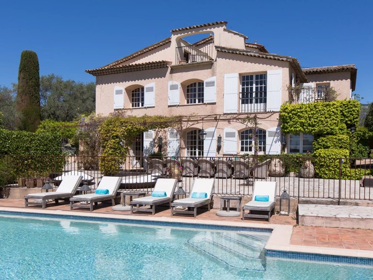 Villa for Sale in Grasse, Mougins, Valbonne, Grasse Area 7