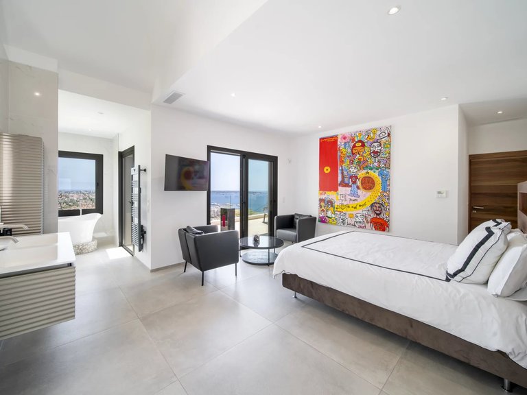 Villa for Sale in Vallauris, Antibes Area 12