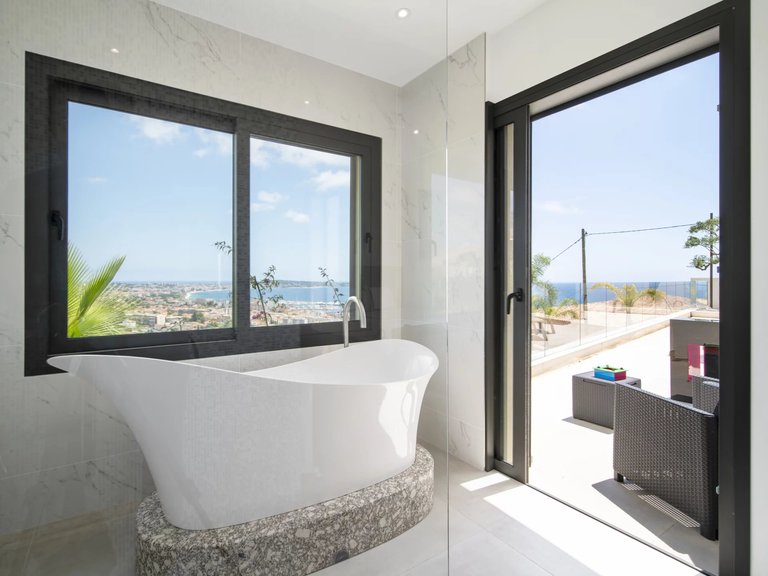Villa for Sale in Vallauris, Antibes Area 14