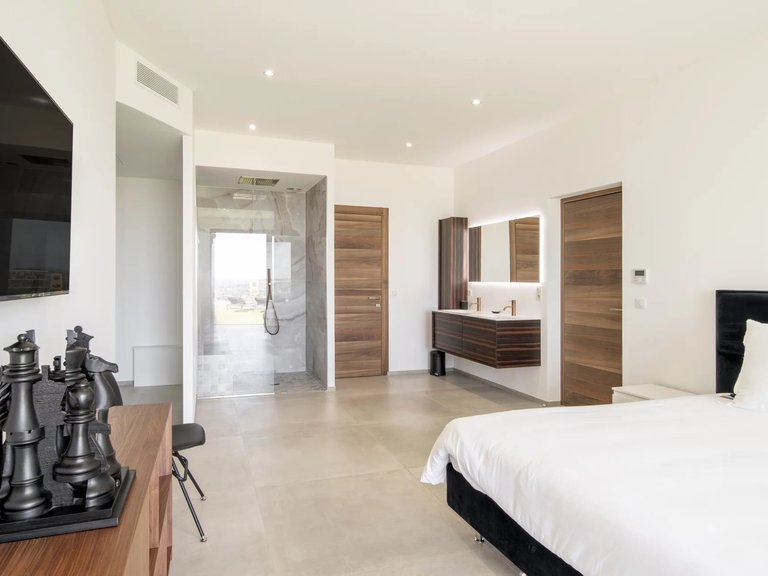 Villa for Sale in Vallauris, Antibes Area 17