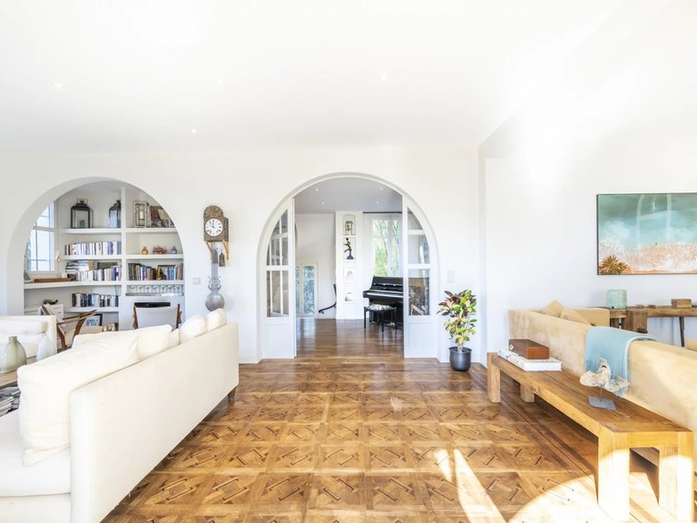 Villa for Sale in Le Cannet, Cannes Area 13