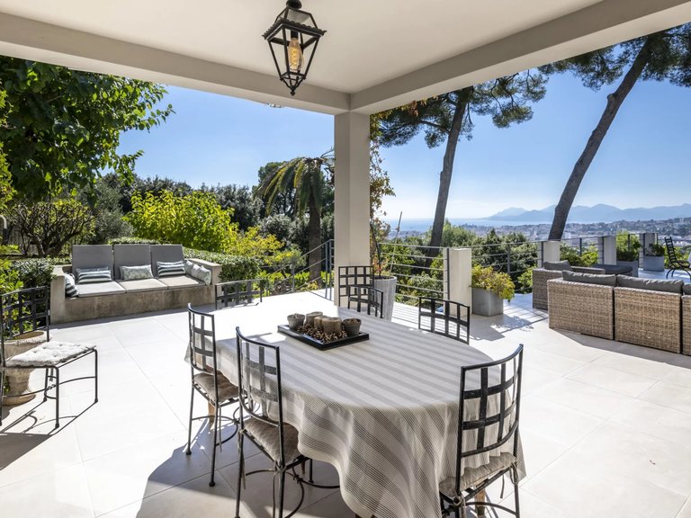 Villa for Sale in Le Cannet, Cannes Area 18