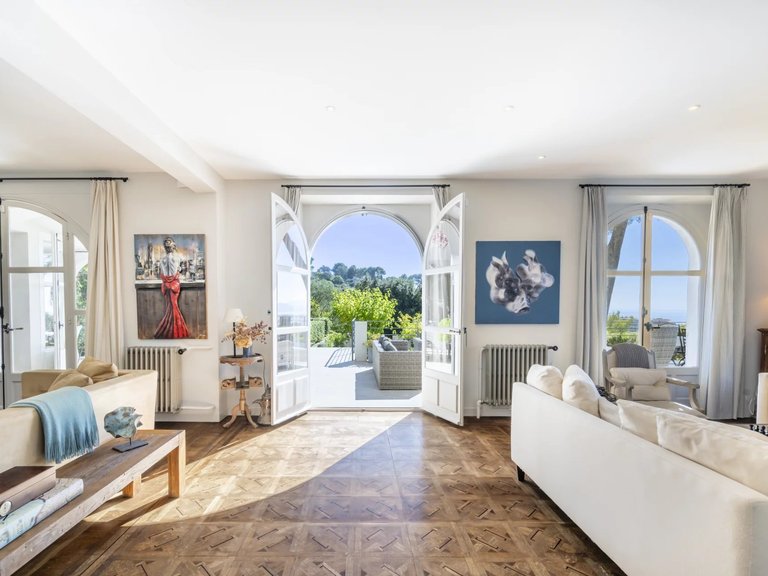 Villa for Sale in Le Cannet, Cannes Area 10