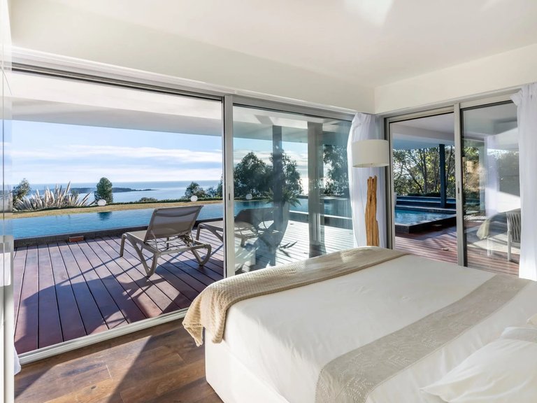 Villa for Sale in Cannes, Cannes Area 15