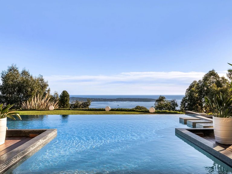 Villa for Sale in Cannes, Cannes Area 5