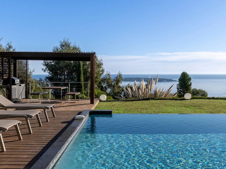 Villa for Sale in Cannes, Cannes Area 6