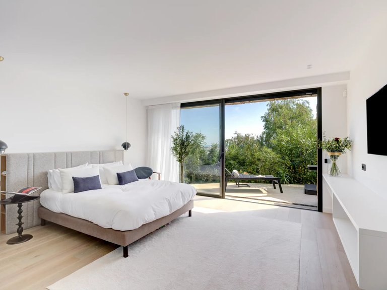 Villa for Sale in Cannes, Cannes Area 14