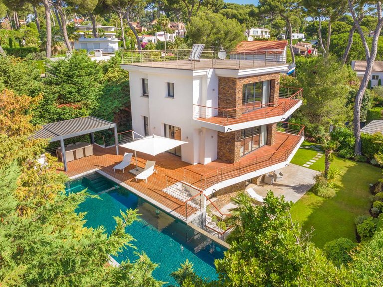 Villa for Sale in Cap D Antibes, Antibes Area 1