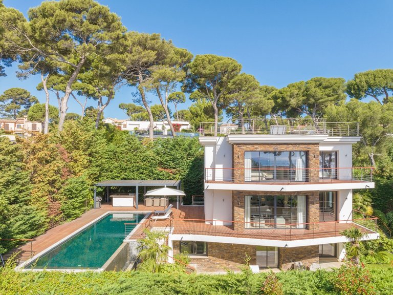 Villa for Sale in Cap D Antibes, Antibes Area 4