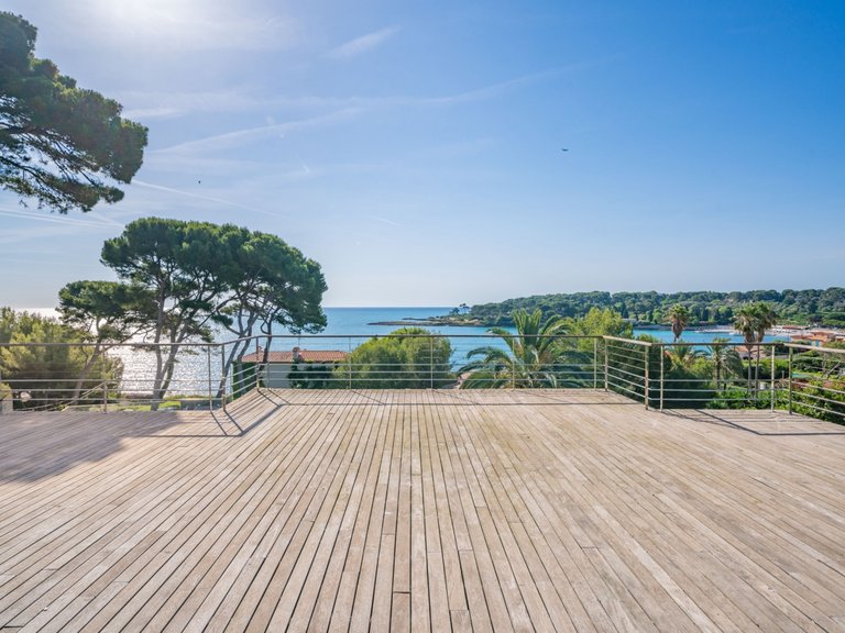 Villa for Sale in Cap D Antibes, Antibes Area 10
