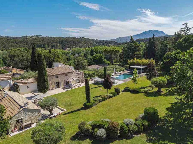 Villa for Sale in Aix En Provence, Aix En Provence Area 1