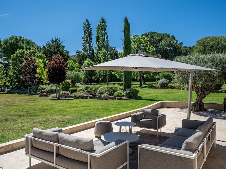 Villa for Sale in Aix En Provence, Aix En Provence Area 9