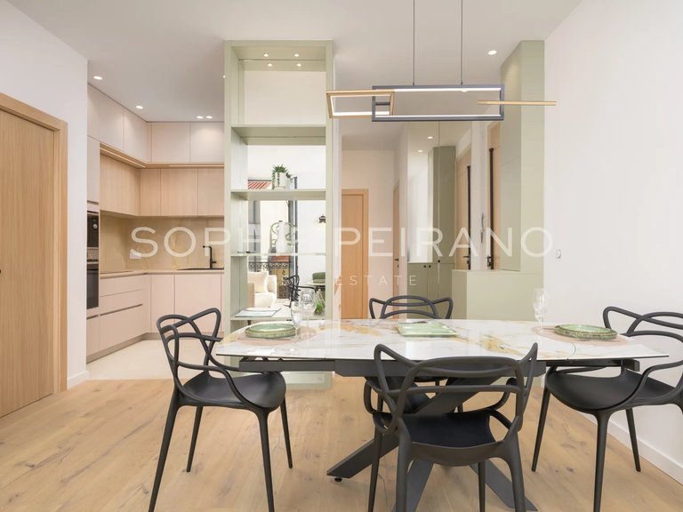 Apartment for Sale in Cannes, Cannes Area 11