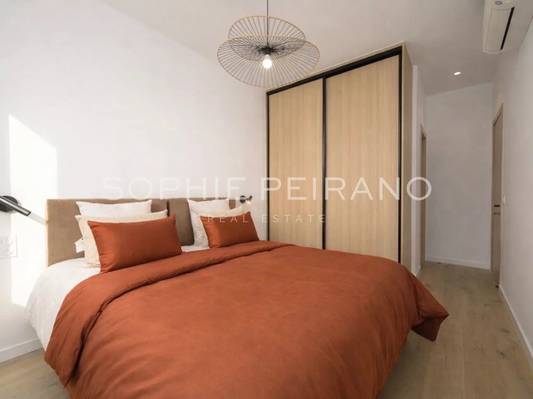 Apartment for Sale in Cannes, Cannes Area 18