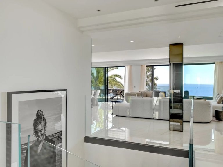 Villa for Sale in Cannes, Cannes Area 13