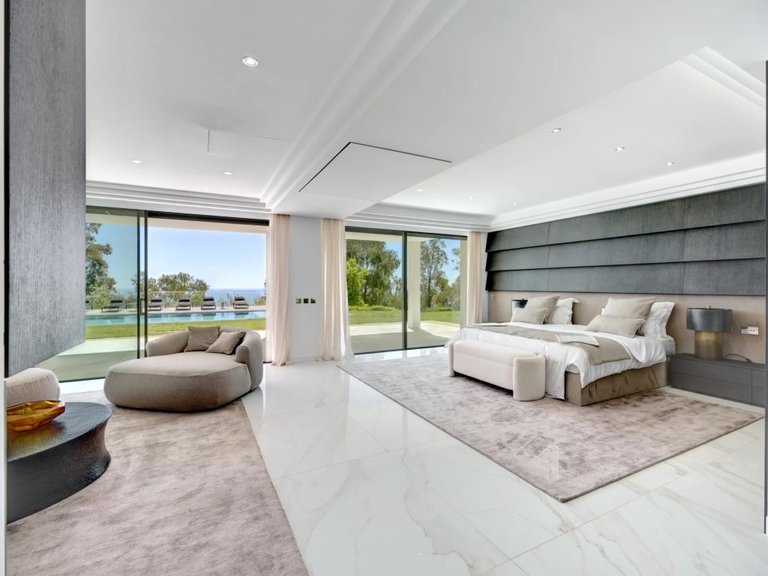 Villa for Sale in Cannes, Cannes Area 14