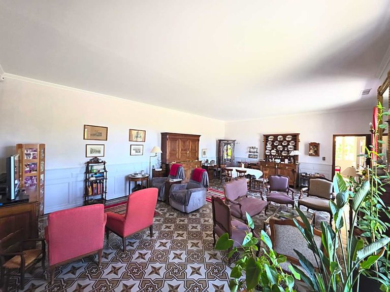 Villa for Sale in Montelimar, Avignon And North Provence 13