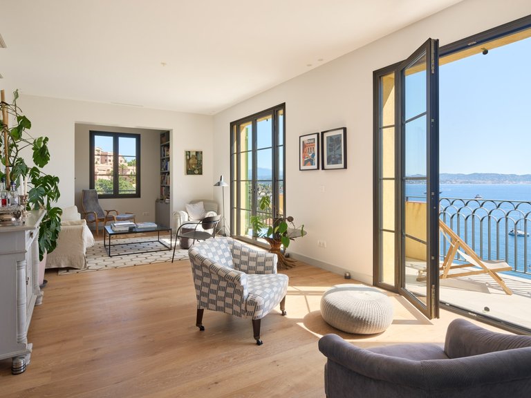 Villa for Sale in Theoule Sur Mer, Cannes Area 4