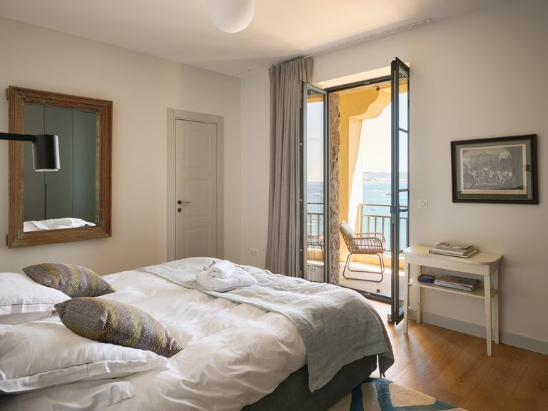 Villa for Sale in Theoule Sur Mer, Cannes Area 15