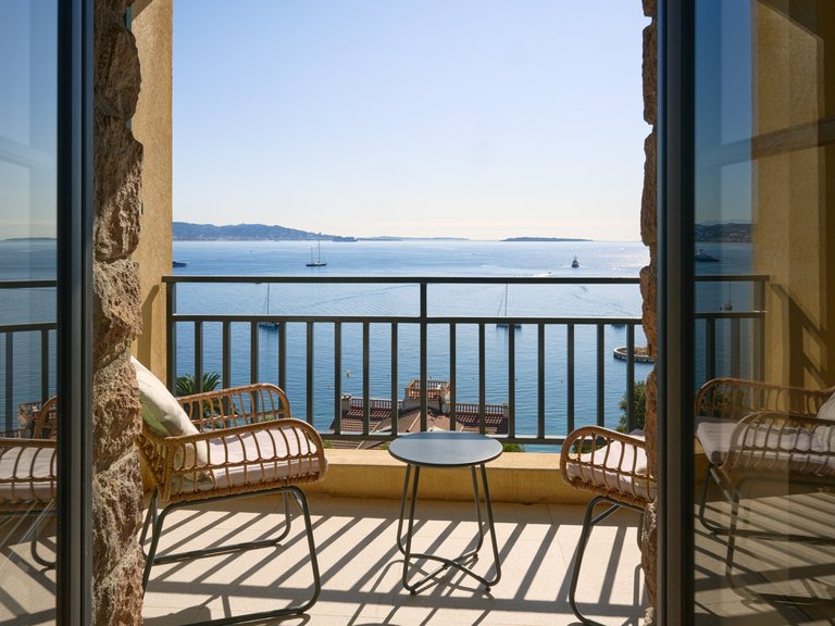 Villa for Sale in Theoule Sur Mer, Cannes Area 18