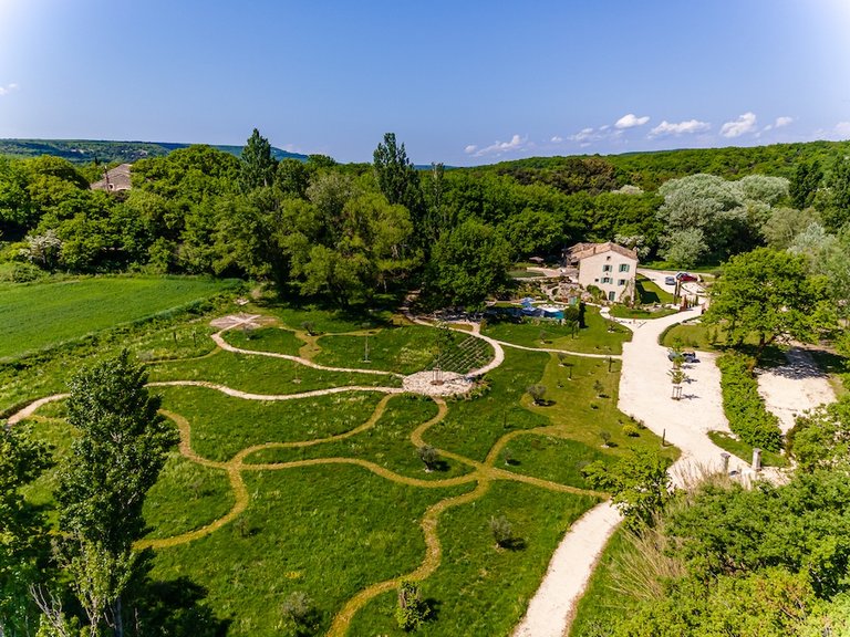 Villa for Sale in Grignan, Avignon And North Provence 2