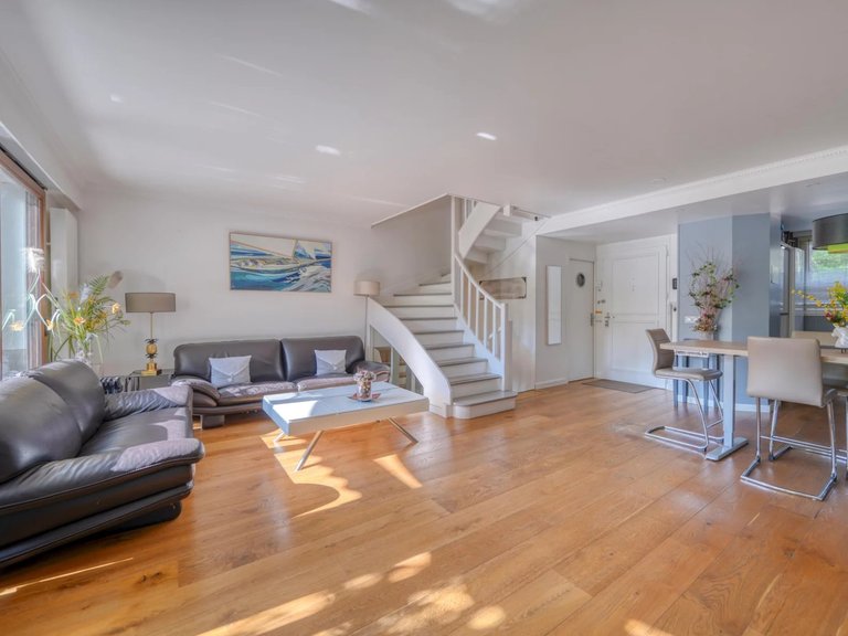 Apartment for Sale in Neuilly Sur Seine, Paris Suburbs 3