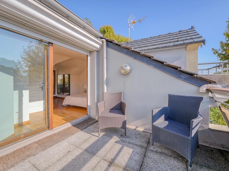 Apartment for Sale in Neuilly Sur Seine, Paris Suburbs 8