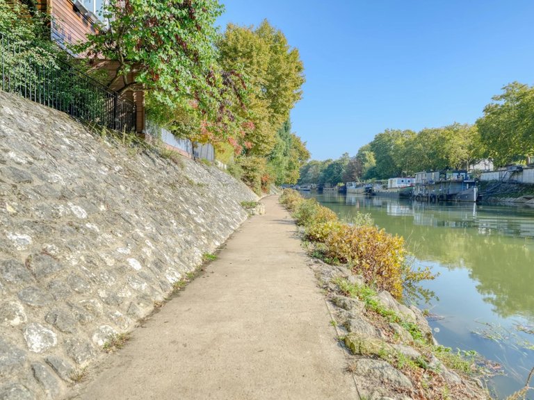 Apartment for Sale in Neuilly Sur Seine, Paris Suburbs 15