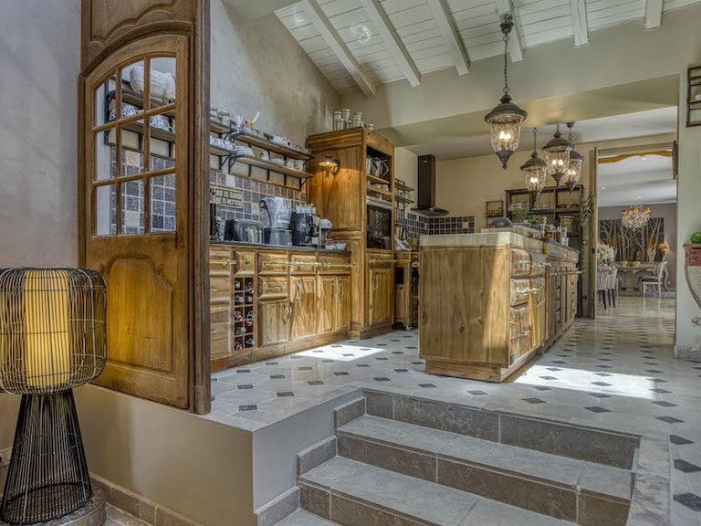 Villa for Sale in Grignan, Avignon And North Provence 19