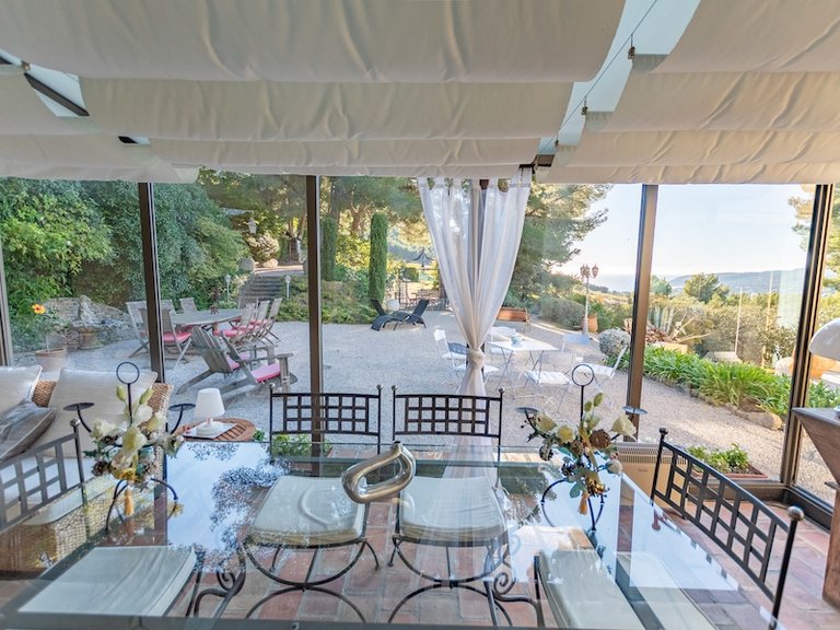 Villa for Sale in Cassis, Provence Coast (cassis To Cavalaire) 11
