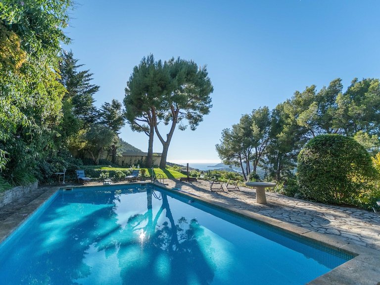 Villa for Sale in Cassis, Provence Coast (cassis To Cavalaire) 2