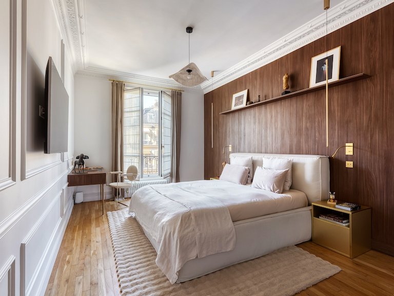 Apartment for Sale in 16th (trocadéro - Etoile - Passy), Golden Triangle - Trocadéro (8th - 16th) 17
