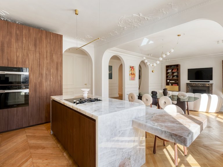 Apartment for Sale in 16th (trocadéro - Etoile - Passy), Golden Triangle - Trocadéro (8th - 16th) 8