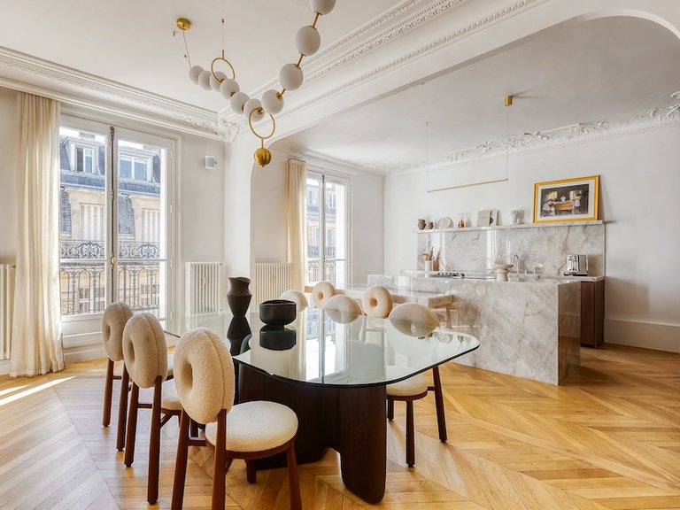 Apartment for Sale in 16th (trocadéro - Etoile - Passy), Golden Triangle - Trocadéro (8th - 16th) 5