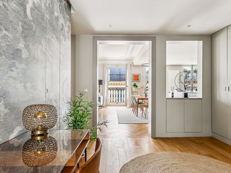 Apartment for Sale in 8th (golden Triangle - Parc Monceau), Golden Triangle - Trocadéro (8th - 16th) 16