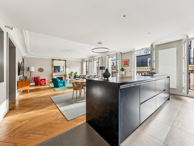 Apartment for Sale in 8th (golden Triangle - Parc Monceau), Golden Triangle - Trocadéro (8th - 16th) 7