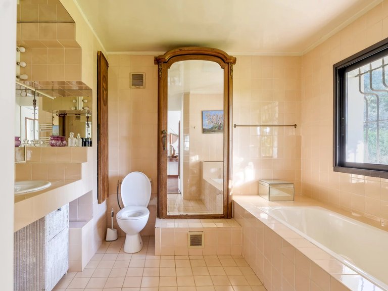 Villa for Sale in Cassis, Provence Coast (cassis To Cavalaire) 13